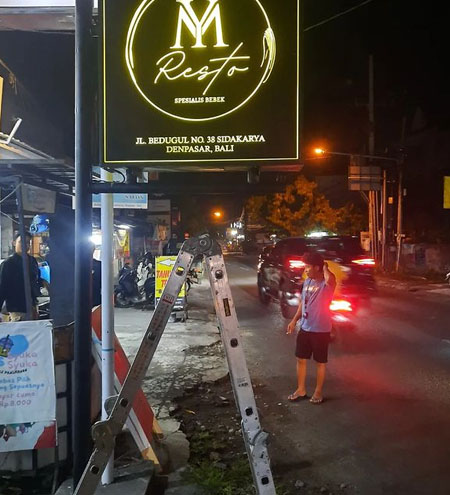 Neon Box, Papan Nama, & Branding (5) Neon Box, Papan Nama, & Branding (5)