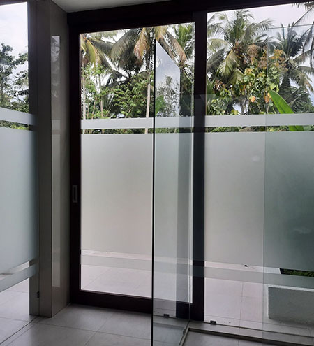 SANDBLAST (15) SANDBLAST (15)